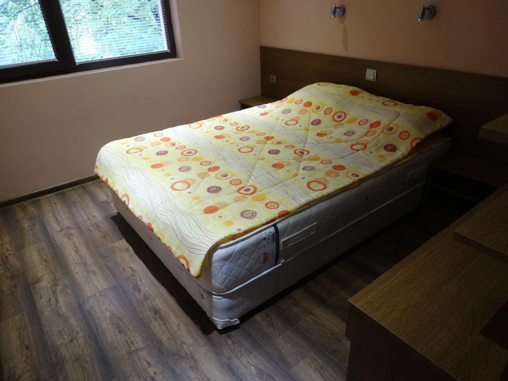 Hotel Grivitsa Pleven Ngoại thất bức ảnh